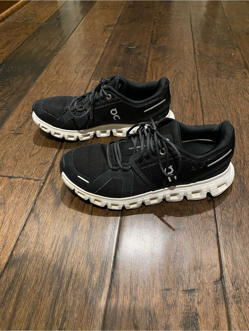 On Running Women’s Athletic Shoes in Black and White